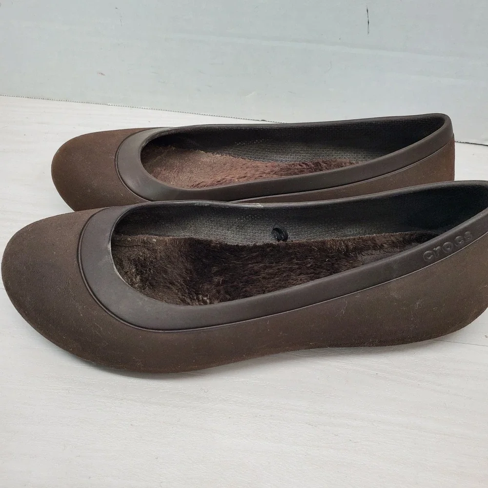 Crocs Women's Faux Fur Lined Ballet Flats Brown Comfort Shoes Size 7 W‎